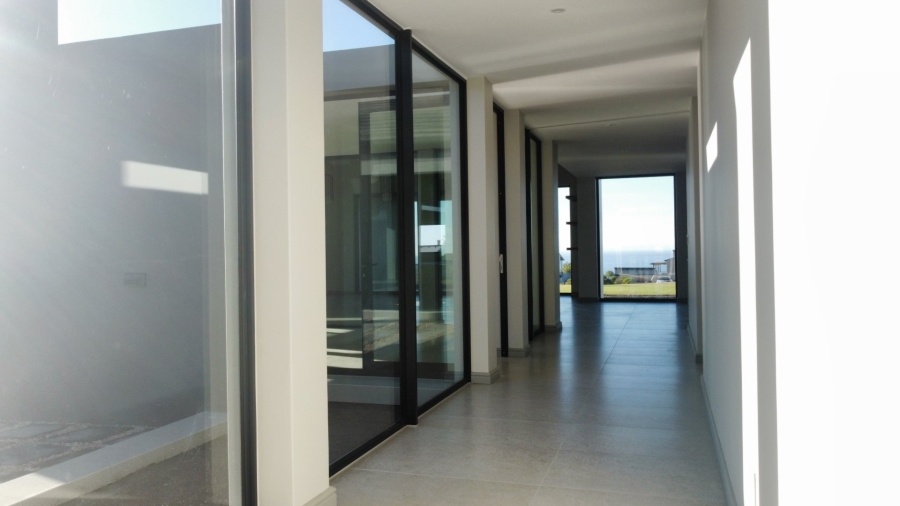 4 Bedroom Property for Sale in Oubaai Western Cape